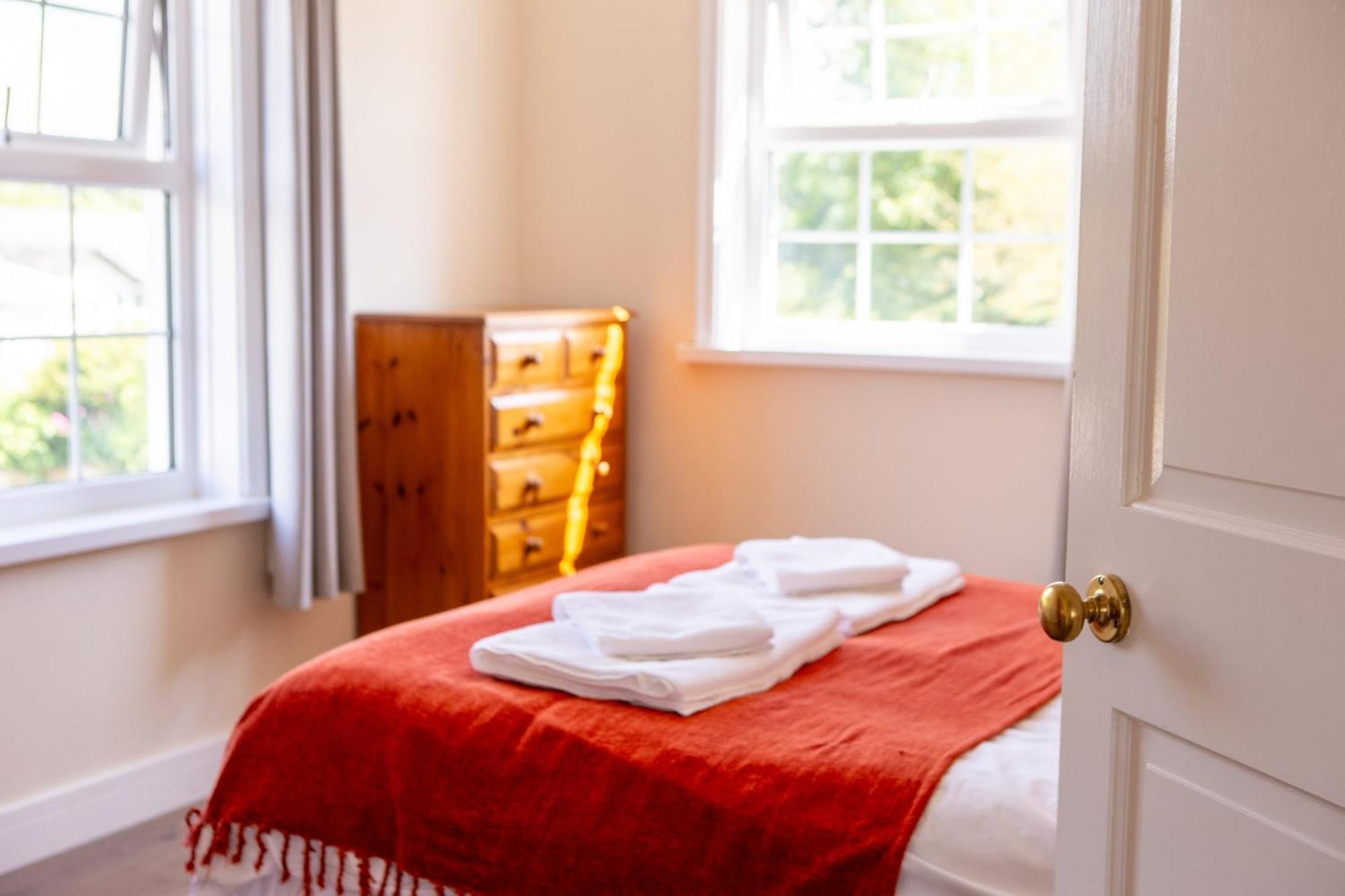 Stunning 6 Bedroom Cottage Near Cornish Coast Bude Zewnętrze zdjęcie