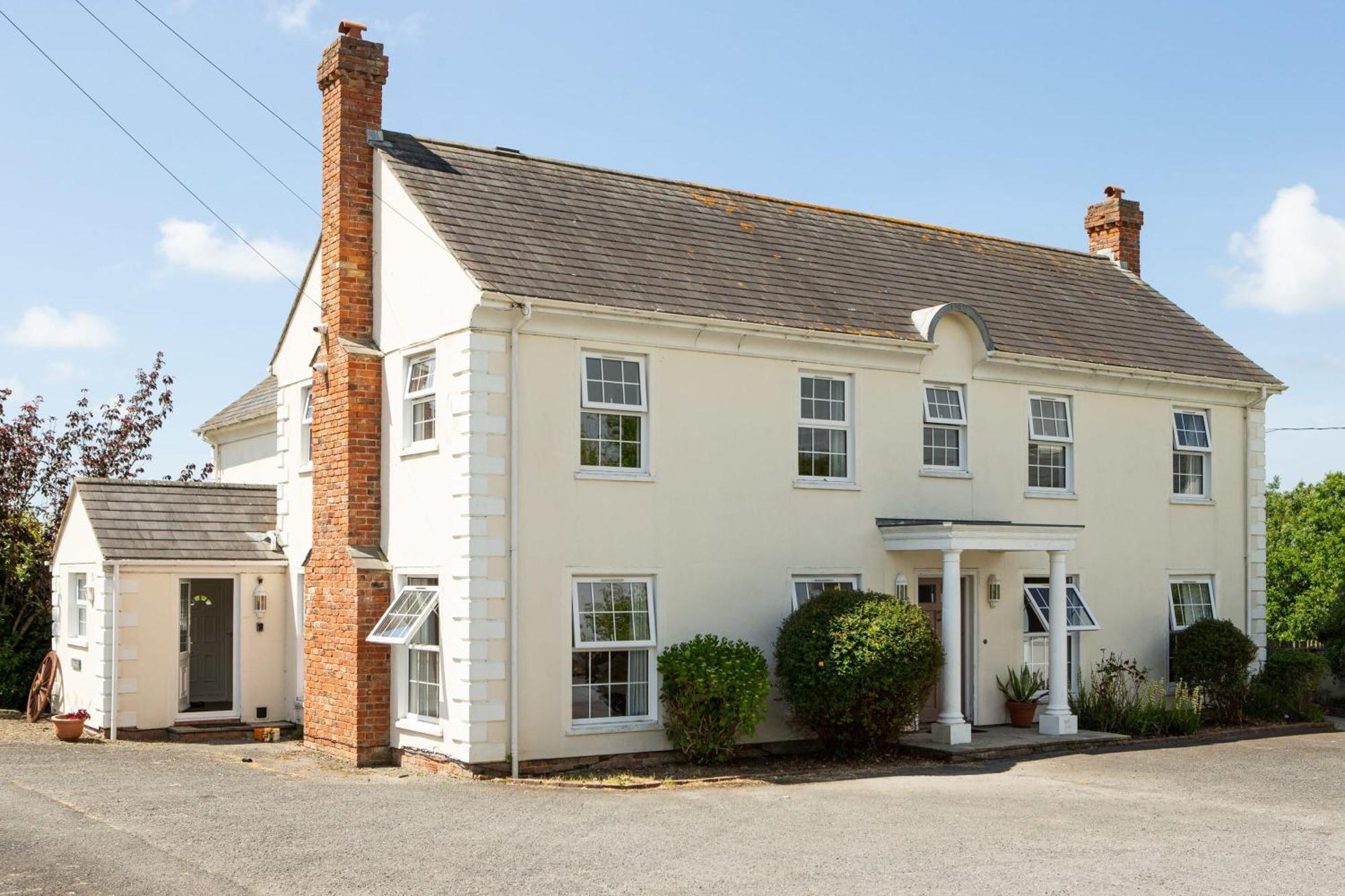 Stunning 6 Bedroom Cottage Near Cornish Coast Bude Zewnętrze zdjęcie