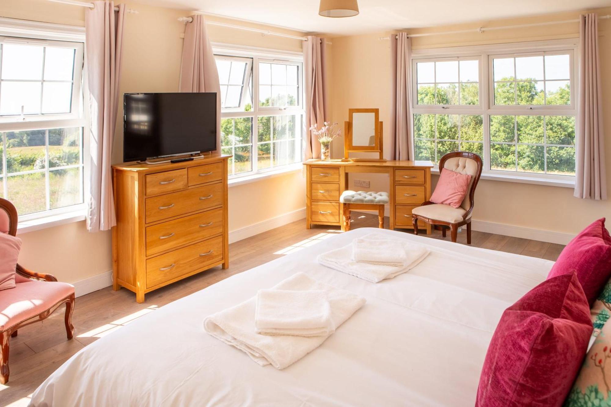 Stunning 6 Bedroom Cottage Near Cornish Coast Bude Zewnętrze zdjęcie